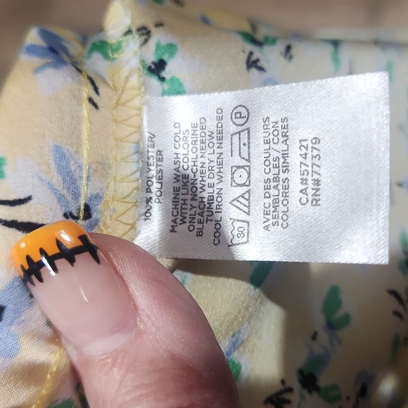 ANN TAYLOR Floral Sleeveless Essential Shirt - Picture 8 of 11